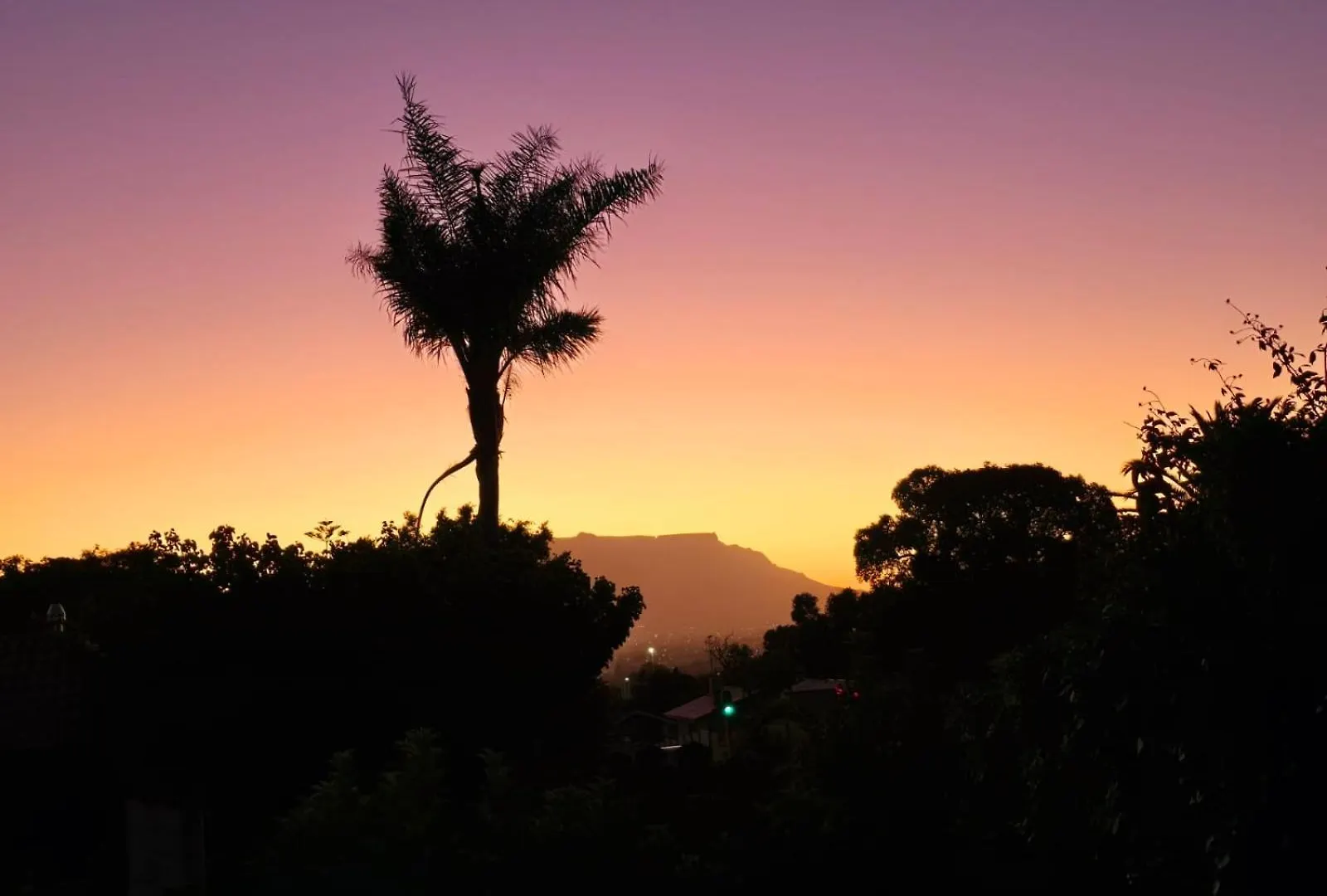 Die Regte Rede Cape Town 0*,